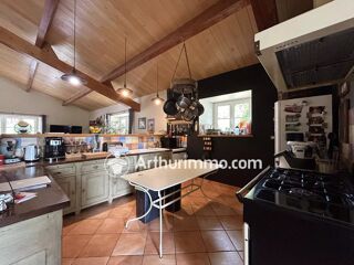  Maison � vendre 10 pi�ces 328 m�