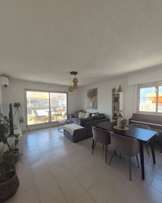  Appartement à louer 2 pièces 52 m²
