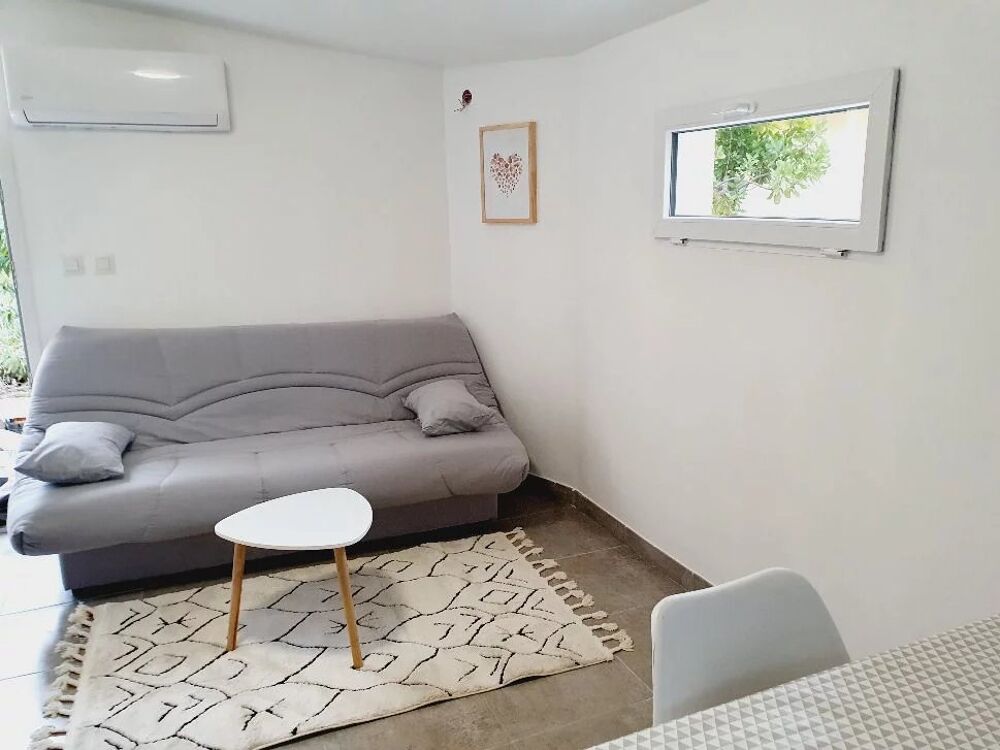 Petite villa de deux pièces 39m² avec terrasse et parking