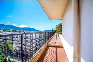  Appartement � vendre 4 pi�ces 144 m�