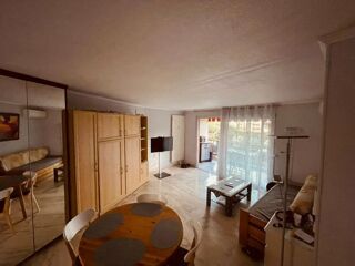  Appartement à louer 2 pièces 50 m²