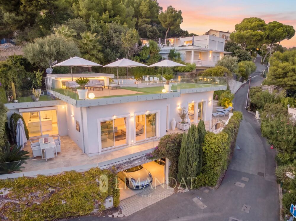 Vente Villa Éze Bord de mer  - Villa 220 m2, terrain 800 m2, piscine, garage Èze