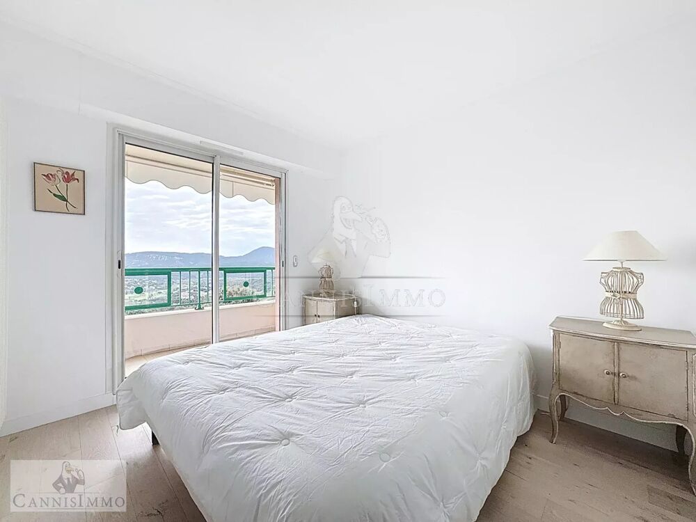 � vendre  Appartement Mandelieu-la-Napoule (06210)