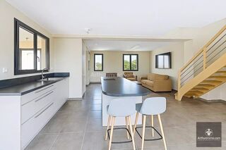  Appartement � vendre 6 pi�ces 155 m�