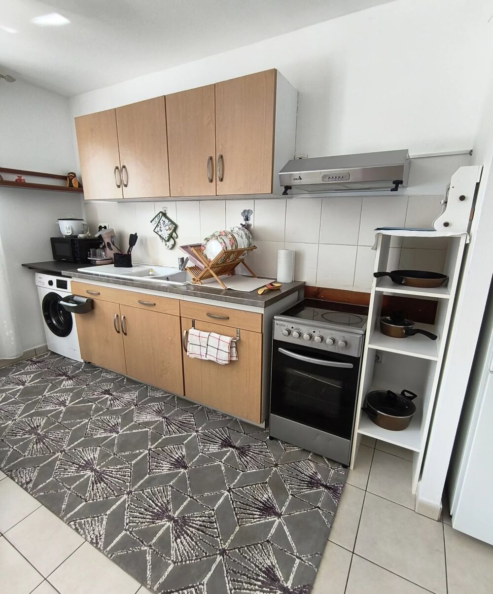 Location Appartement Appartement meublé - 2 pièces - 48 m² Sainte-clotilde