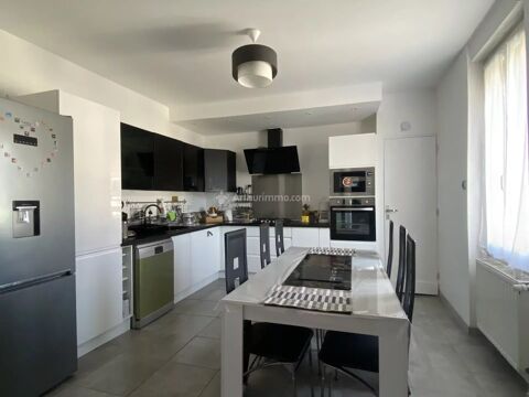  Appartement  louer 4 pices 106 m