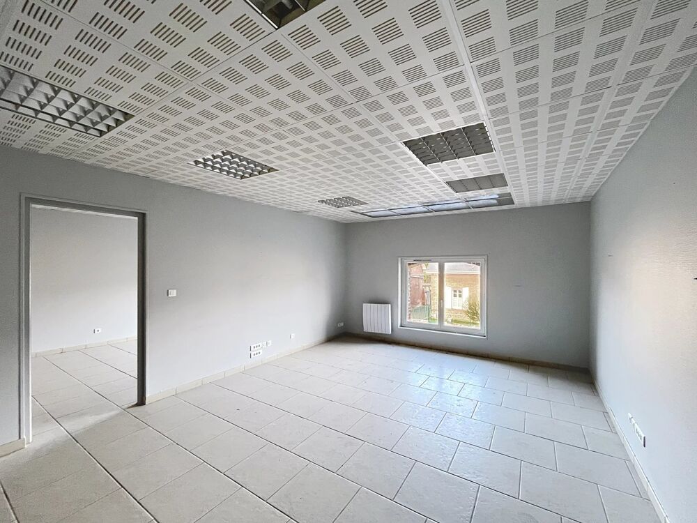   Entrepôt et bureaux 335 m² Aulnois sous Laon Aulnois-sous-laon