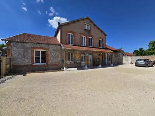  Maison � vendre 9 pi�ces 270 m�