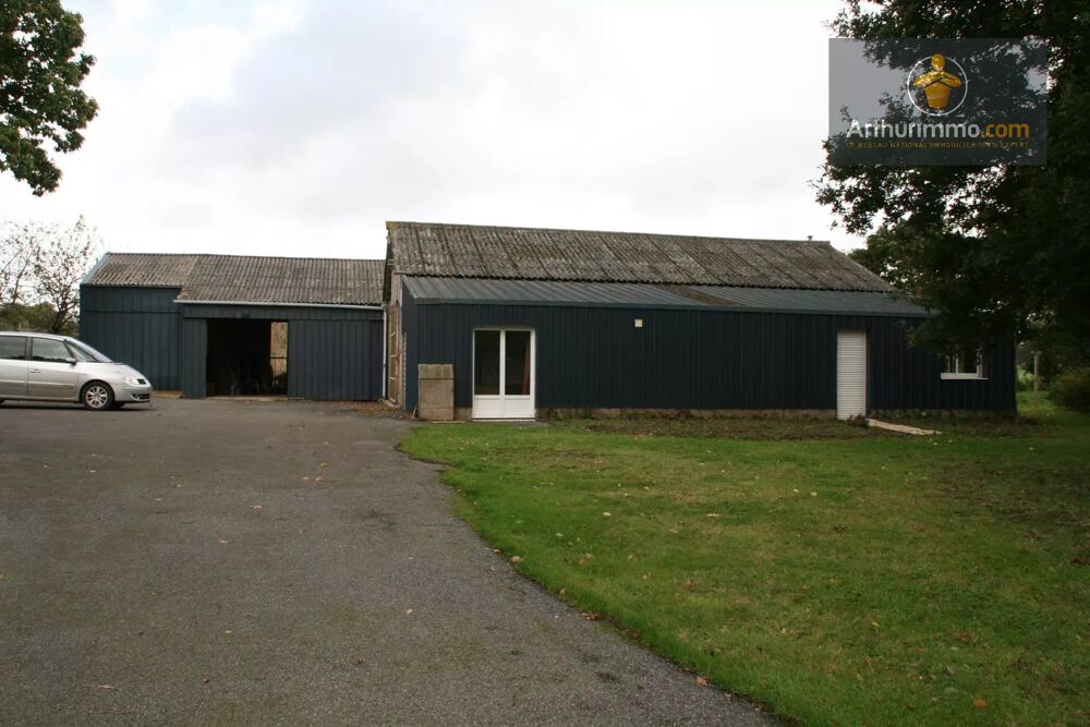   SAINT ABRAHAM HANGAR AVEC BUREAUX ET TERR. 1 900 M² 