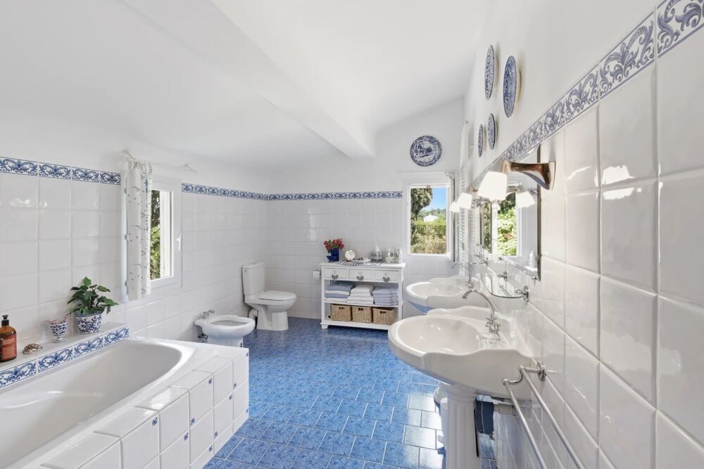 � vendre  Villa Arles (13200)