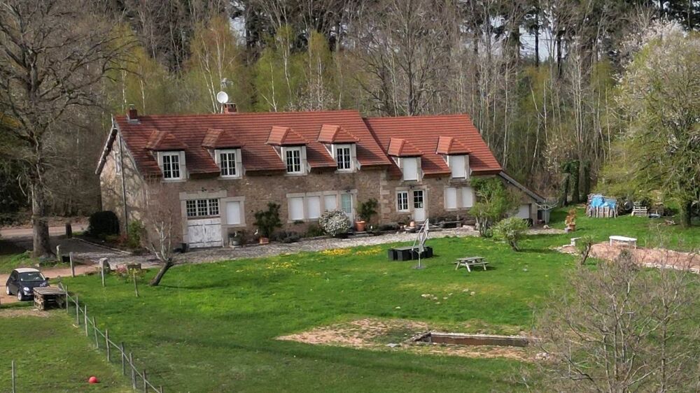 Vente Maison MORVAN: Propriété de 5 hectares avec plan d'eau Saint-didier