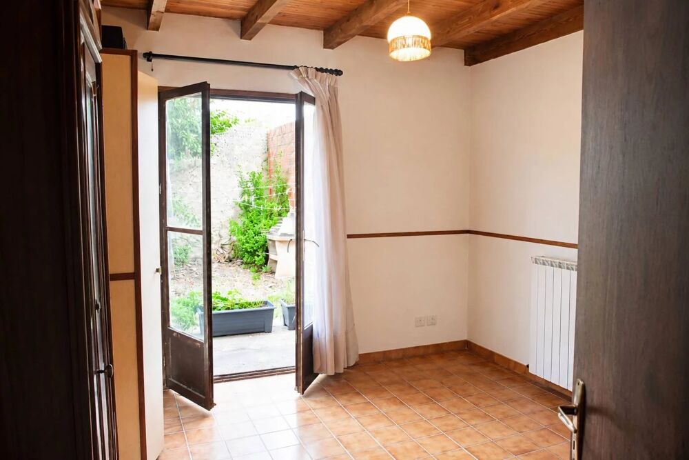 Vente Maison GRANDE MAISON DE VILLAGE AVEC GRAND GARAGE, STUDIO ET COUR La palme
