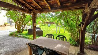  Immeuble  vendre 11 pices 245 m