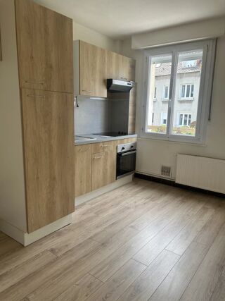  Appartement à louer 2 pièces 44 m²