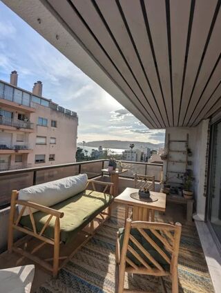  Appartement à louer 2 pièces 52 m²