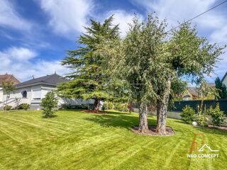  Villa  vendre 10 pices 197 m