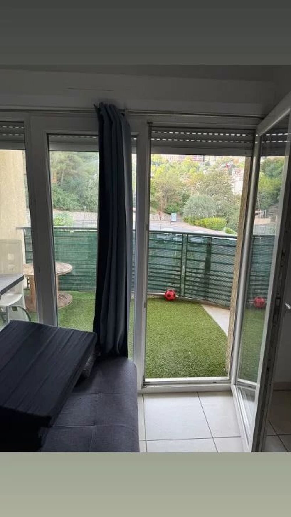 Location Appartement Trois pièces avec terrasses de 40m², cave et parking Grasse