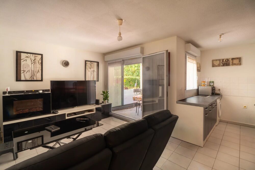 Vente Appartement Bel appartement avec terrasse et piscine sans vis-à-vis en périp Bordeaux