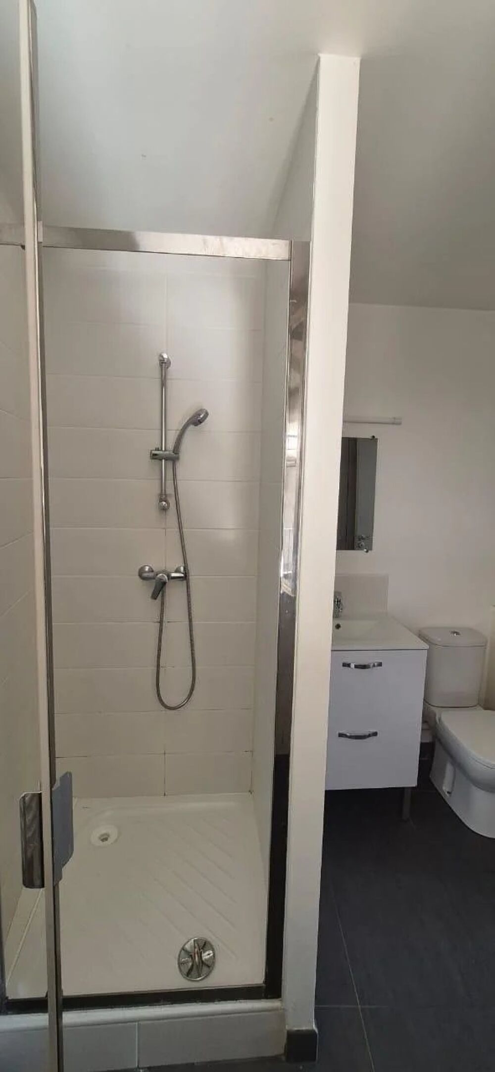 Vente Appartement CLERMONT-FERRAND – SECTEUR HISTORIQUE – 2 PIÈCES – 1 CHAMBRE – 3 Clermont-ferrand