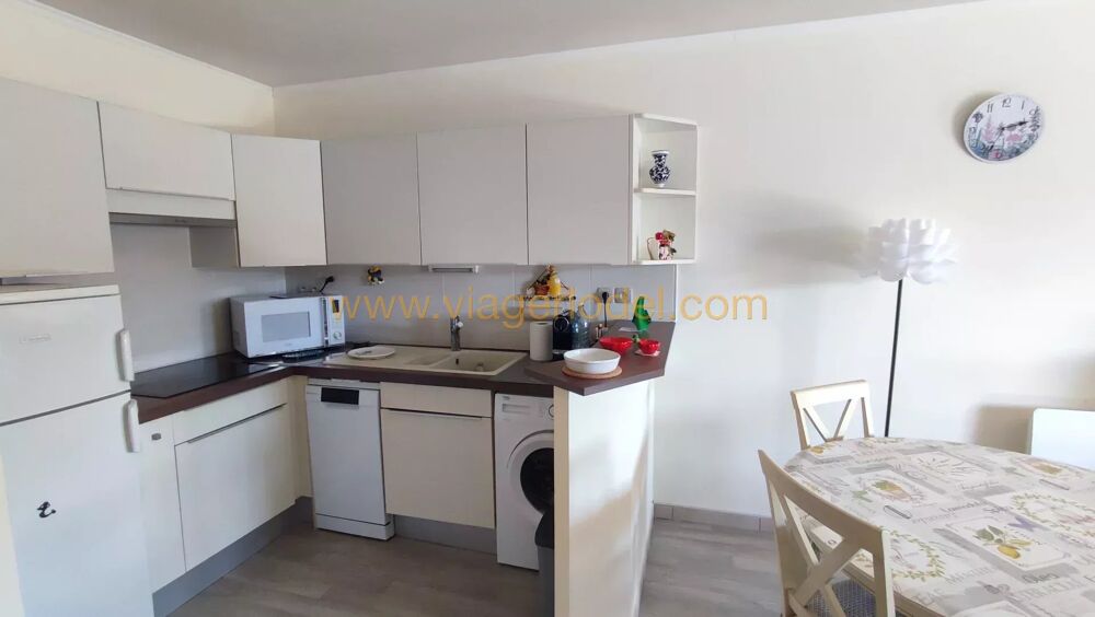 Vente Appartement Réf. 10 093 - VENTE AVEC RESERVE DU DROIT D'USAGE ET D'HABITATIO Cavalaire-sur-mer