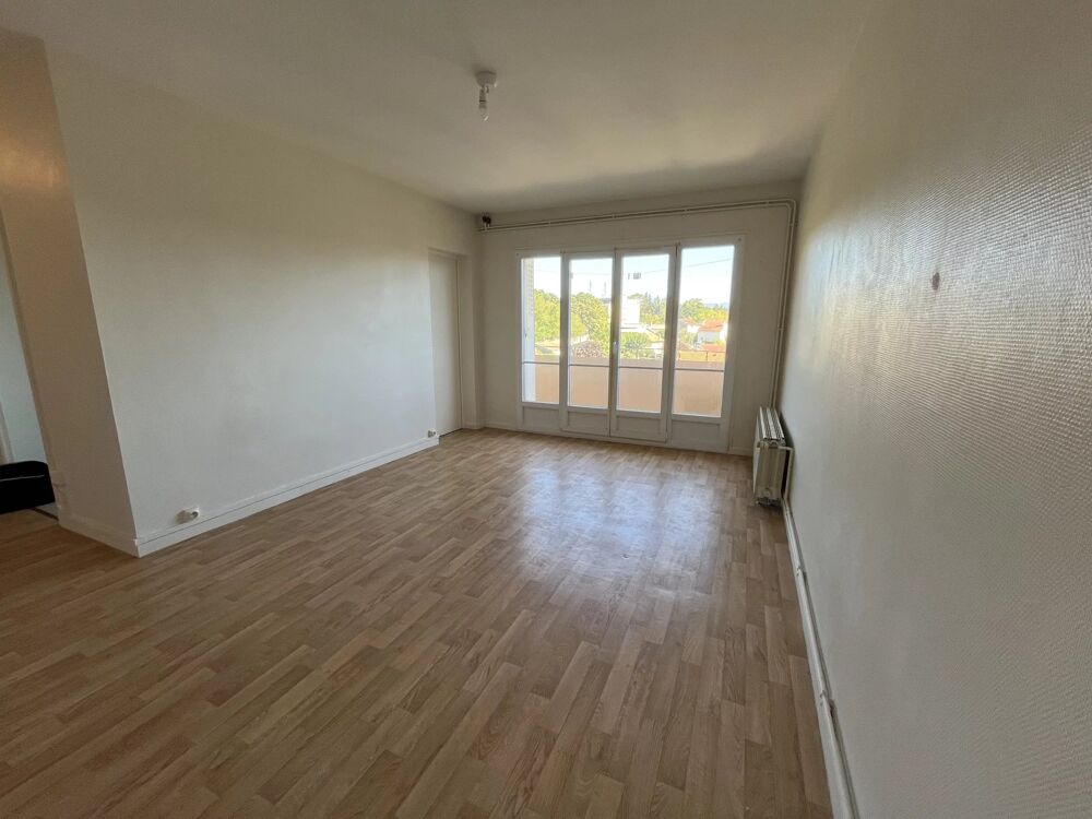 VALENCE - Appartement T3 loué avec balcons, cave et parking