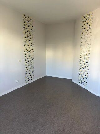  Appartement à louer 3 pièces 70 m²