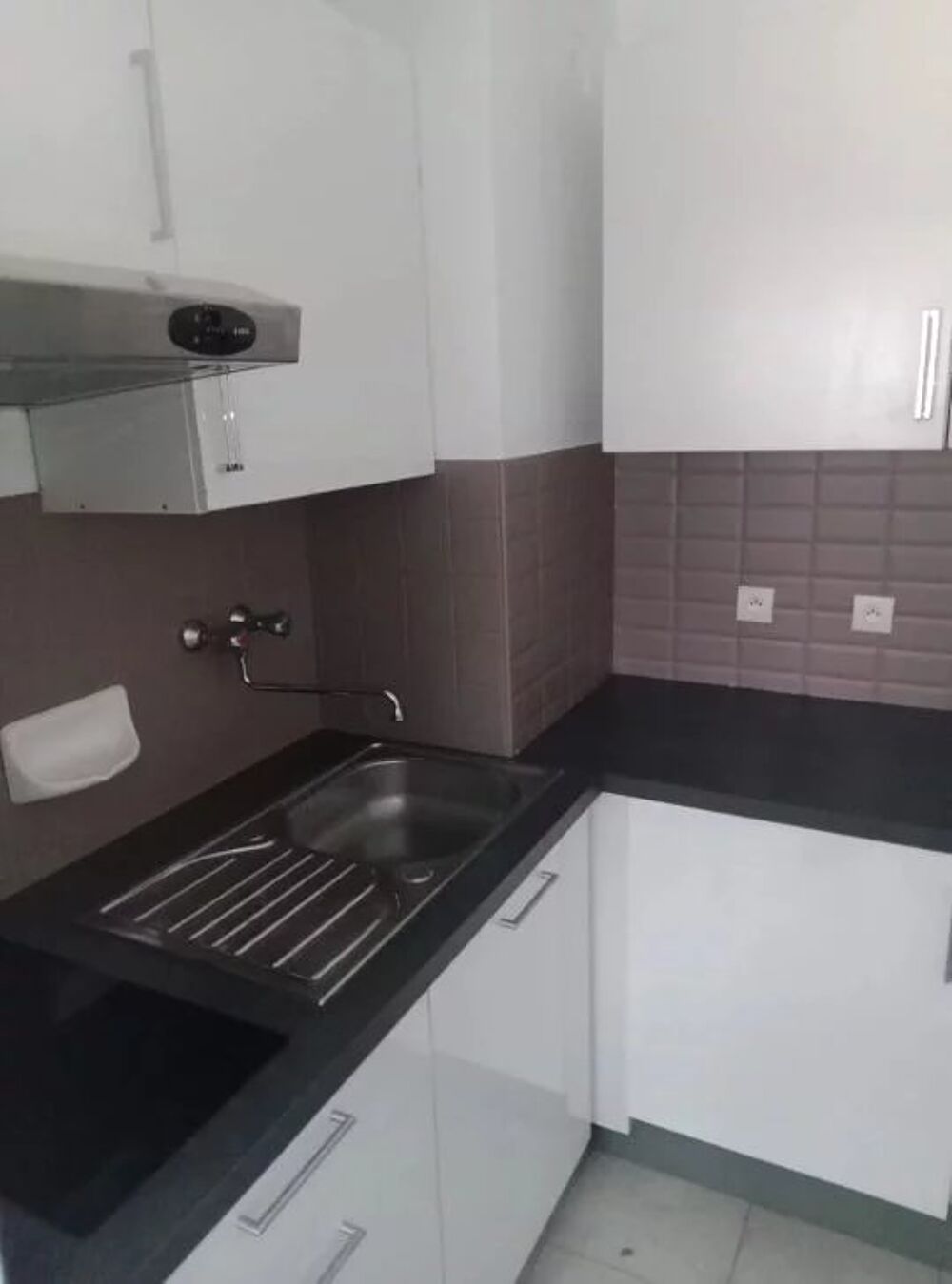 Location Appartement Charmant F1 de 30m² sur saint laurent du var Saint-laurent-du-var