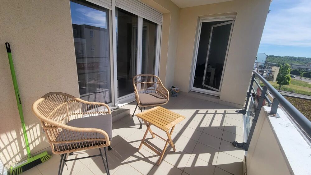 APPARTEMENT T3 LUMINEUX AVEC TERRASSE