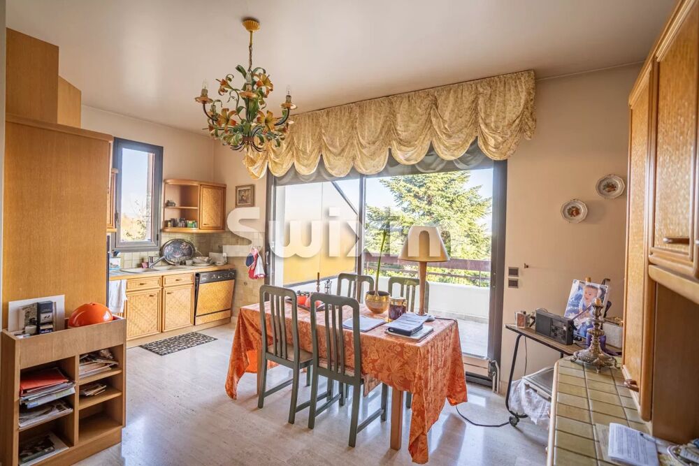 � vendre  Maison Divonne-les-Bains (01220)