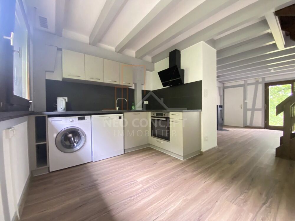 ?Maison mitoyenne de 60 m² 4 pièces + parking.