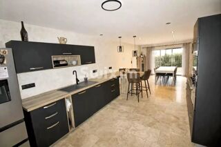  Maison à vendre 6 pièces 235 m²