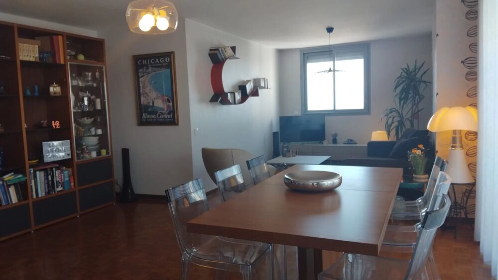 Vente Appartement T3/T4 TRAVERSANT DE 87 M²  ALLÉE DES PINS– VUE PANORAMIQUE MER E Marseille 9