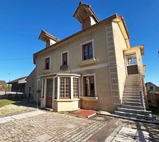 Maison 8 pièces 176 m² · à Pesmes · 176 m² · 140 000 €