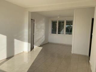  Appartement à louer 4 pièces 67 m²