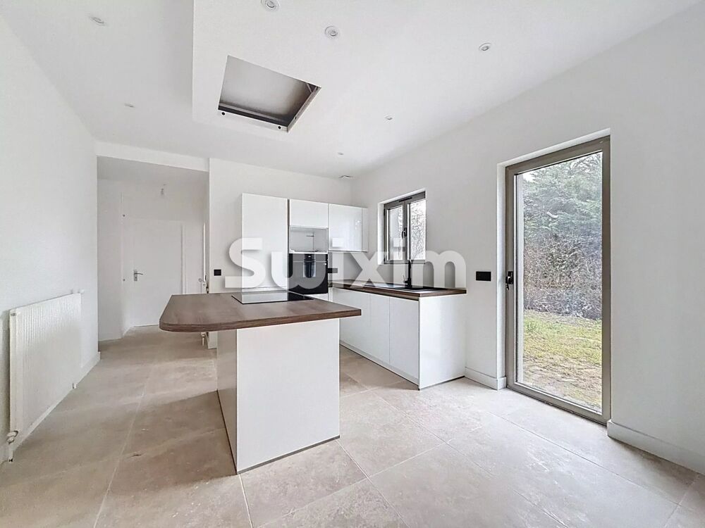 � vendre  Maison Grilly (01220)