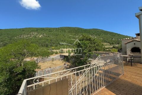   Maison de village avec jardin et appartement T3 Maison - 8 pi�ce(s) - 162 m�