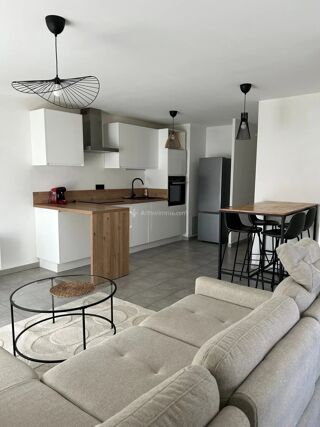  Appartement à louer 4 pièces 71 m²