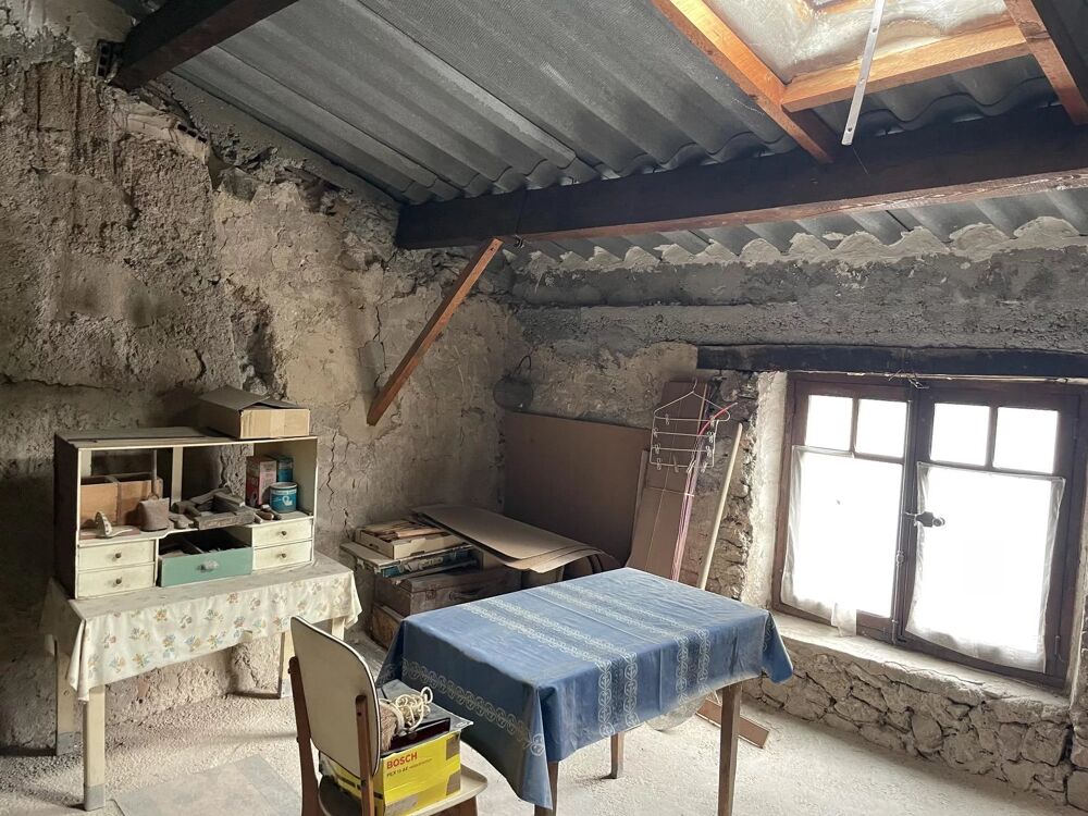EXCLUSIVITÉ - ENTRECASTEAUX - MAISON DE VILLAGE DE 126 M²