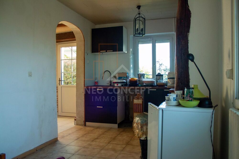 MAISON DE 137M² ENVIRON , TRES BEAU POTENTIEL- SORTEZ VOS OUTILS