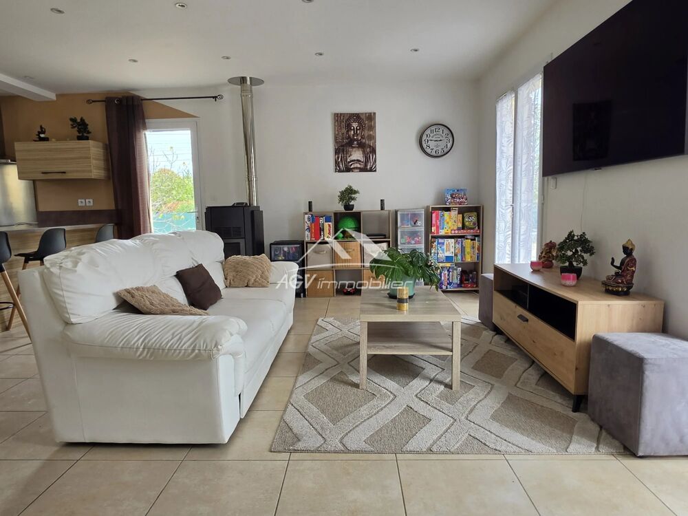 Vente Maison Maison individuelle, proche commodités, 4 chambres Saint-privat-des-vieux