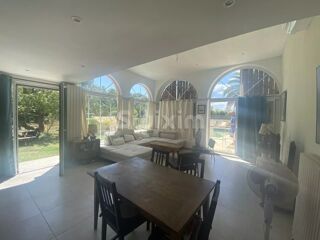  Maison � vendre 9 pi�ces 252 m�