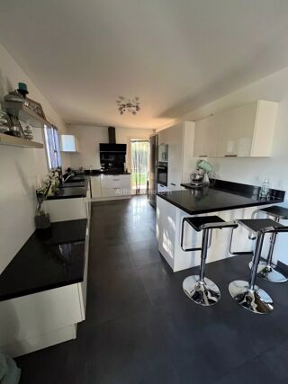  Maison � vendre 10 pi�ces 154 m�