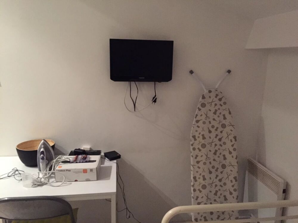 Location Appartement Studio vue sur les toits de Nice avec local 2 roues Nice