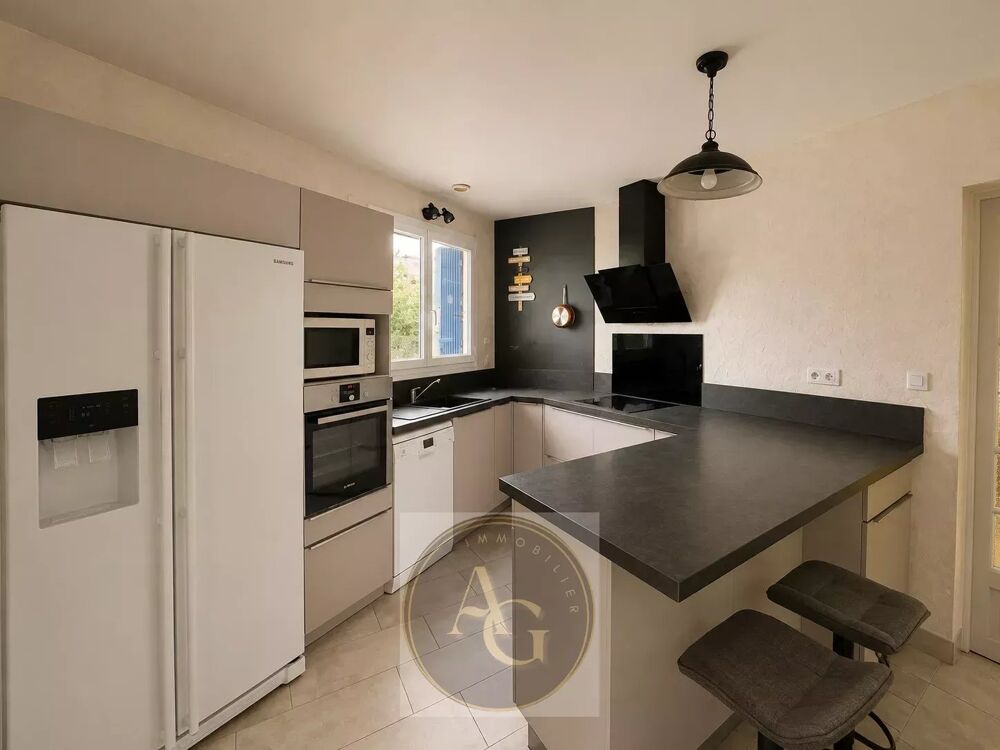 Vente Maison Maison T6 de 175 m² sur terrain de 2 ha avec piscine et tennis Laurac