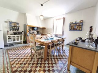  Immeuble � vendre 9 pi�ces 293 m�