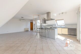  Appartement à louer 4 pièces 94 m²