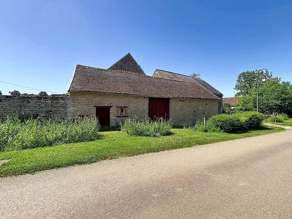 Vente Villa Grange en pierre à rénover Missery