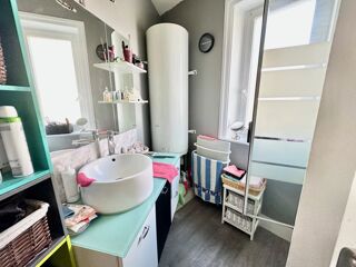  Immeuble à vendre 6 pièces 131 m²
