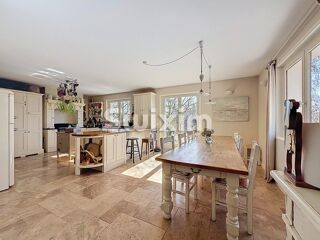  Maison � vendre 9 pi�ces 320 m�