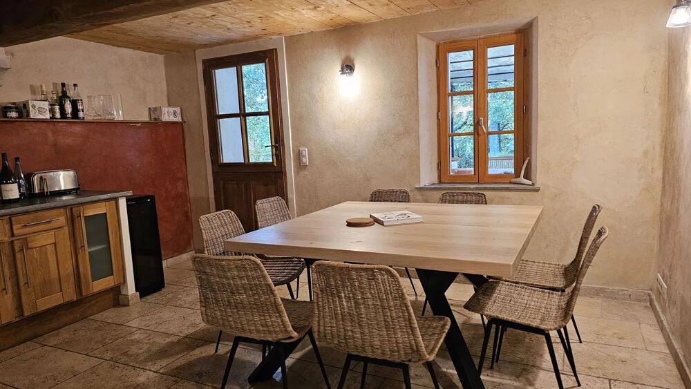 Vente Maison CAUSSOLS : bâtisse en pierre de caractère sur plus de 3400m² de Caussols